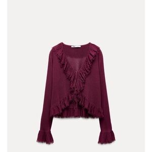 Zara KNIT BLOUSE WITH RUFFLES
Large NWT